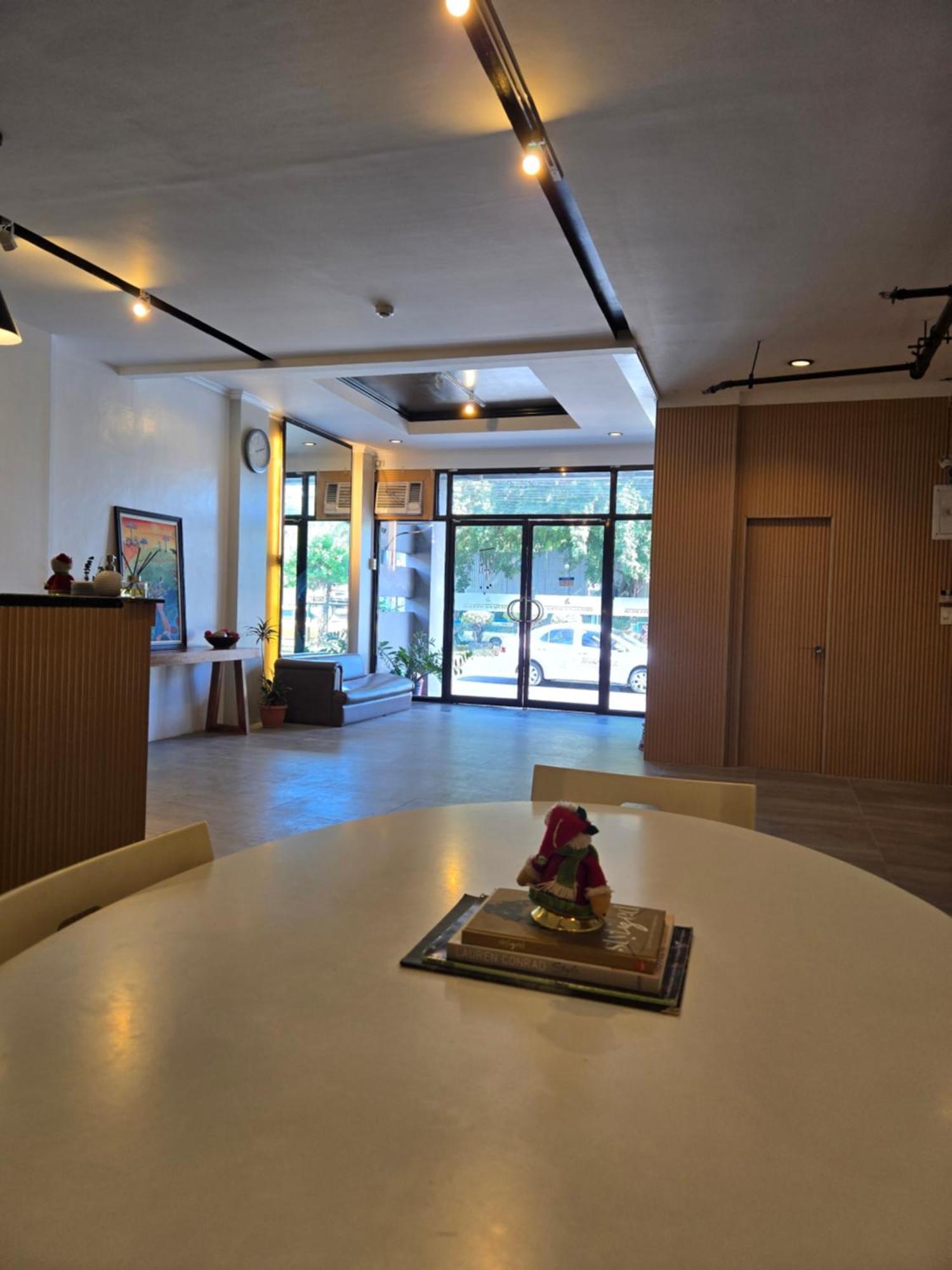 First Pacific Inn Davao City Екстериор снимка