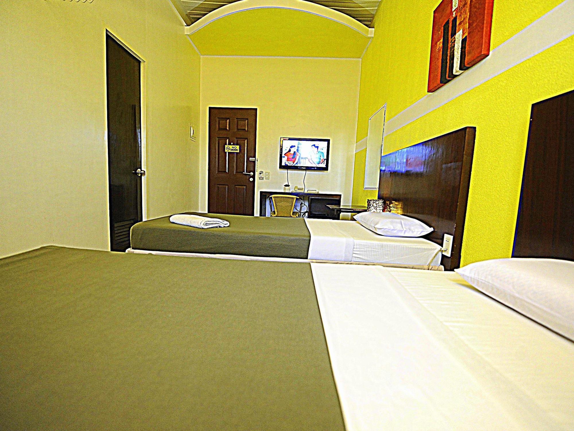 First Pacific Inn Davao City Екстериор снимка