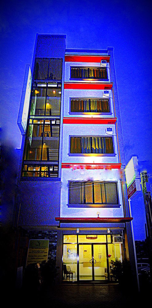 First Pacific Inn Davao City Екстериор снимка